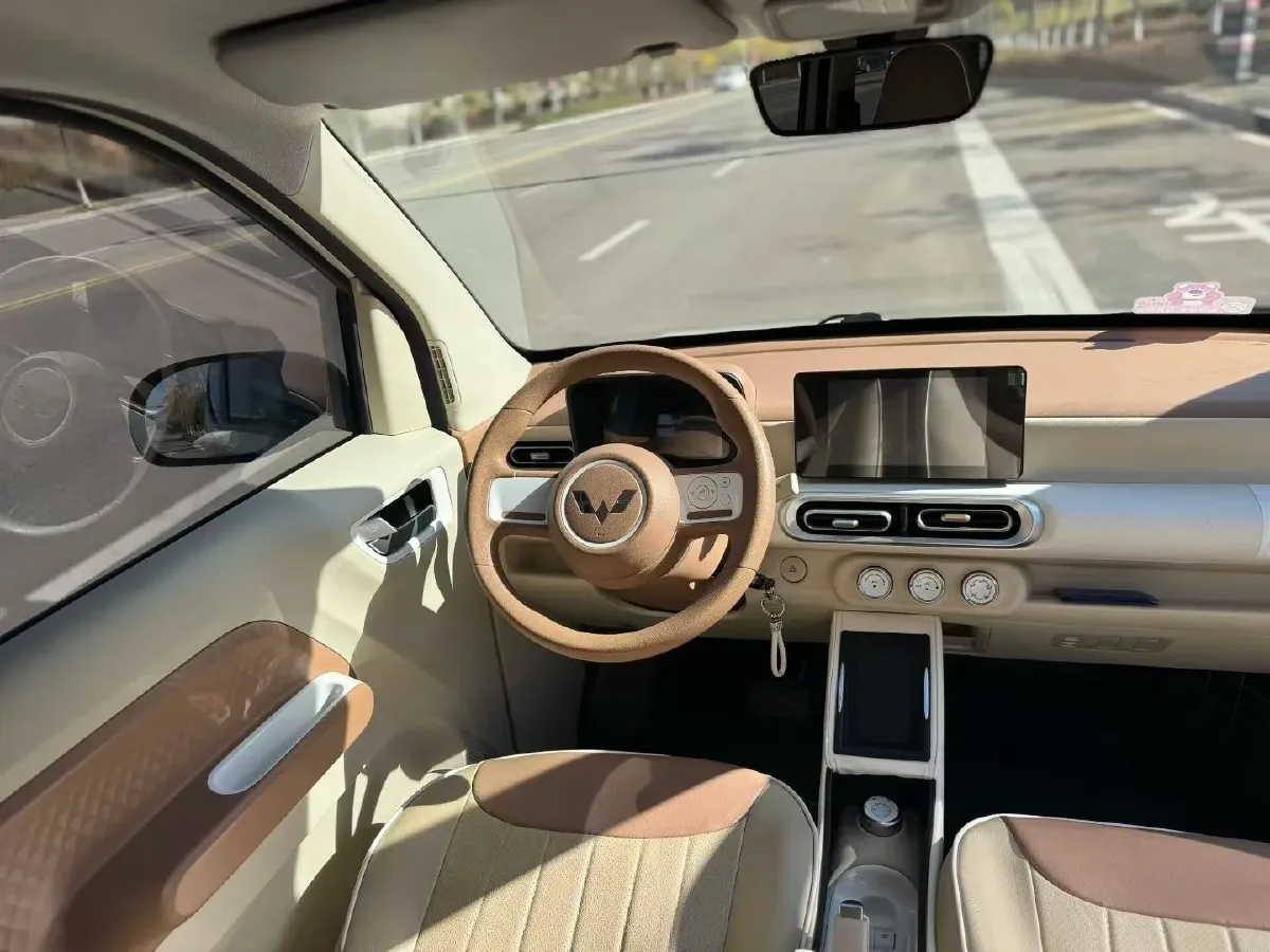 2024 WuLing HongGuang MINI EV BEV 17.3KWH,autocango,china used car exporter,china ev exporter,chinese used car exporter,chinese used ev exporter