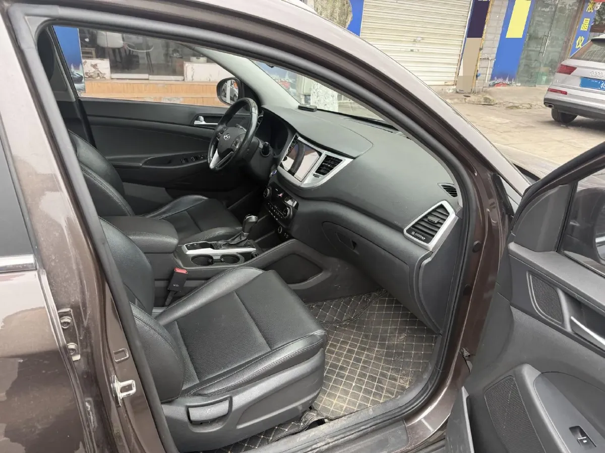 2015 Hyundai Tucson 1.6T 177HP L4 7DCT,autocango,china used car exporter,china ev exporter,chinese used car exporter,chinese used ev exporter