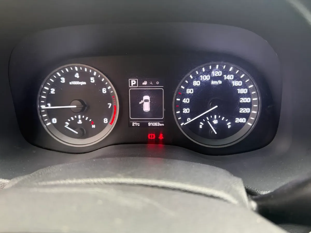 2015 Hyundai Tucson 1.6T 177HP L4 7DCT,autocango,china used car exporter,china ev exporter,chinese used car exporter,chinese used ev exporter