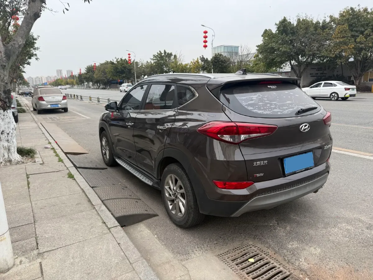 2015 Hyundai Tucson 1.6T 177HP L4 7DCT,autocango,china used car exporter,china ev exporter,chinese used car exporter,chinese used ev exporter