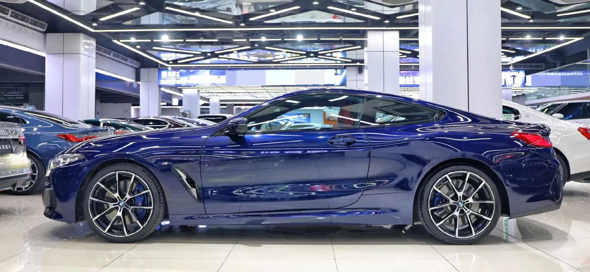 2019 BMW 8 Series 3.0T 340HP L6 8AT,autocango,china used car exporter,china ev exporter,chinese used car exporter,chinese used ev exporter