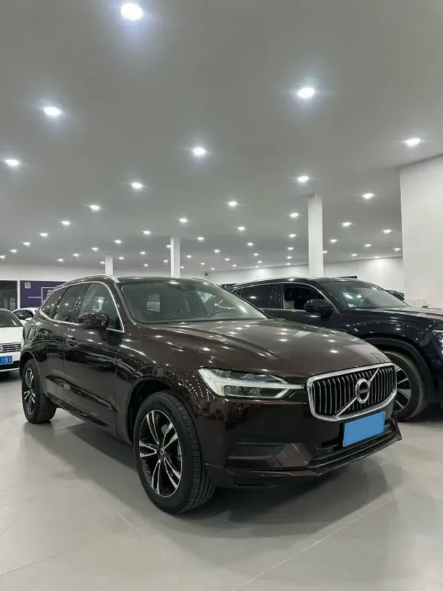 2018 Volvo XC60 2.0T 254HP L4 8AT,autocango,china used car exporter,china ev exporter,chinese used car exporter,chinese used ev exporter