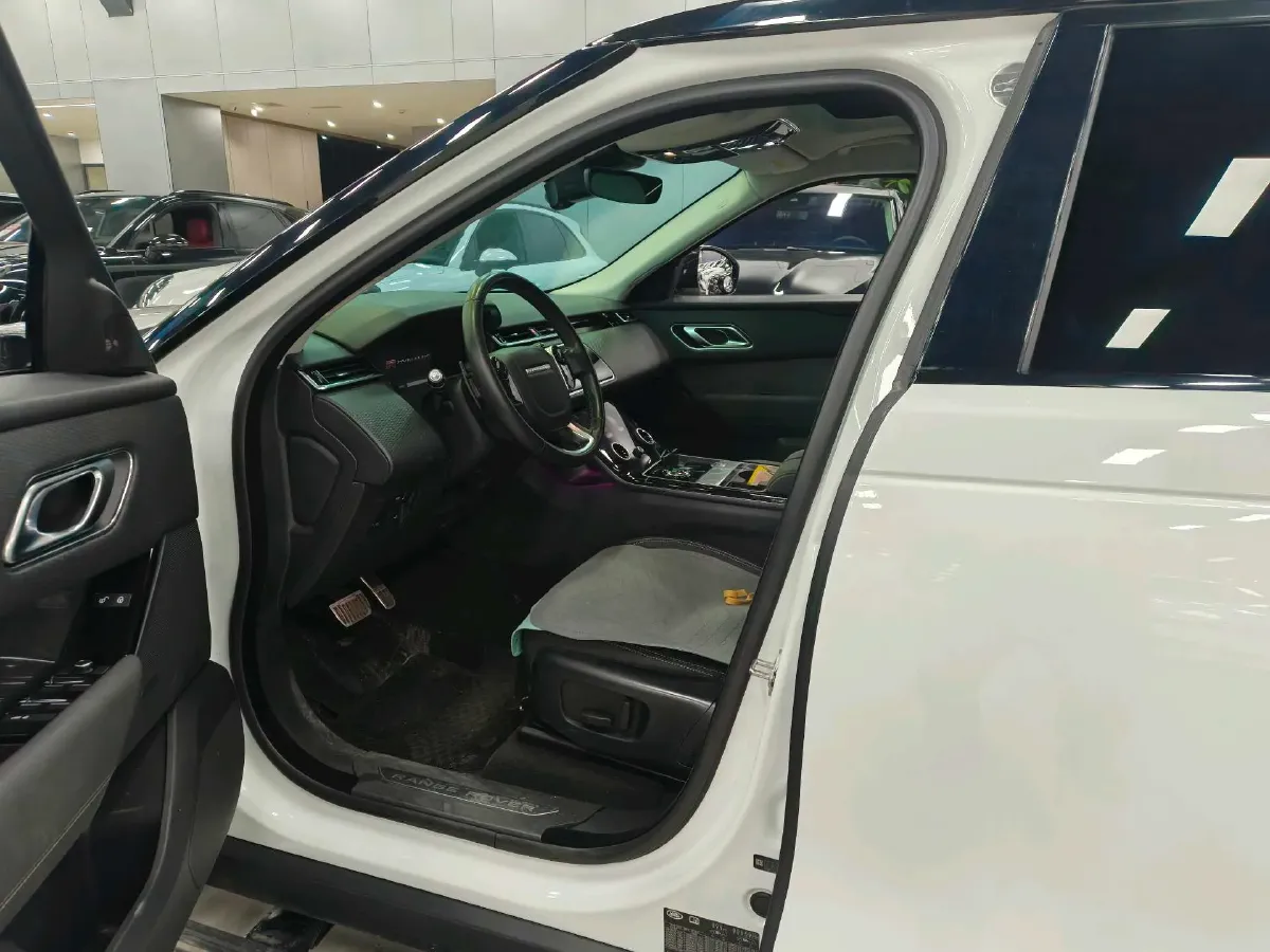 2019 Land Rover Range Rover Velar 2.0T 250HP L4 8AT,autocango,china used car exporter,china ev exporter,chinese used car exporter,chinese used ev exporter