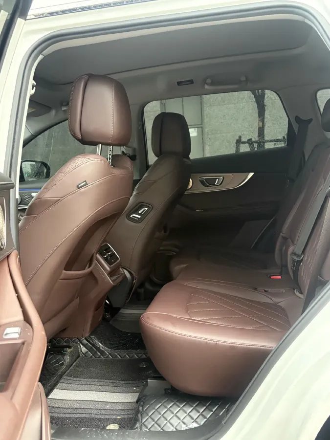 2024 Chery Tiggo 8 PRO 1.6T 197HP L4 7DCT,autocango,china used car exporter,china ev exporter,chinese used car exporter,chinese used ev exporter