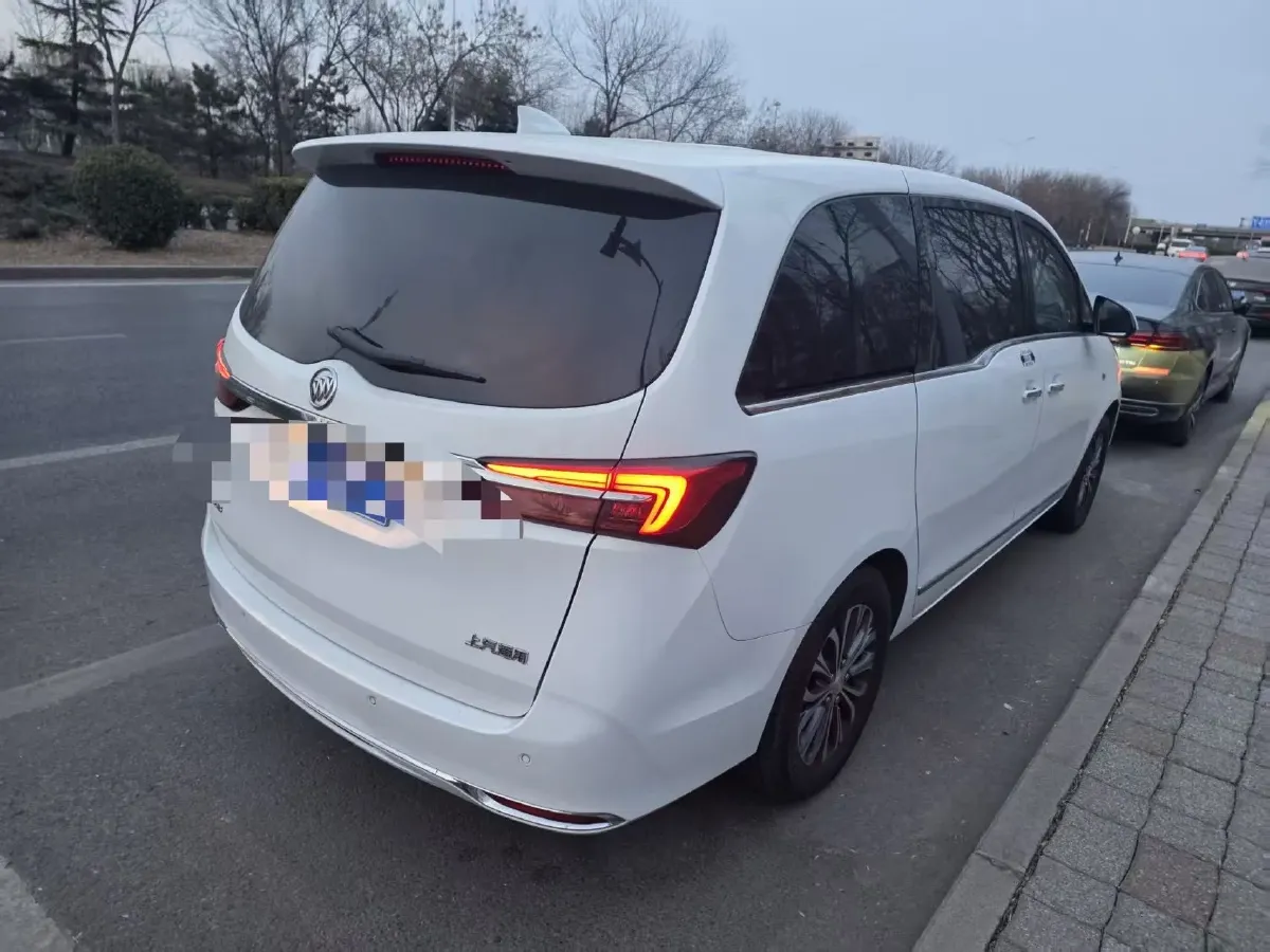 2021 Buick GL8 2.0T 237HP L4 9AT,autocango,china used car exporter,china ev exporter,chinese used car exporter,chinese used ev exporter
