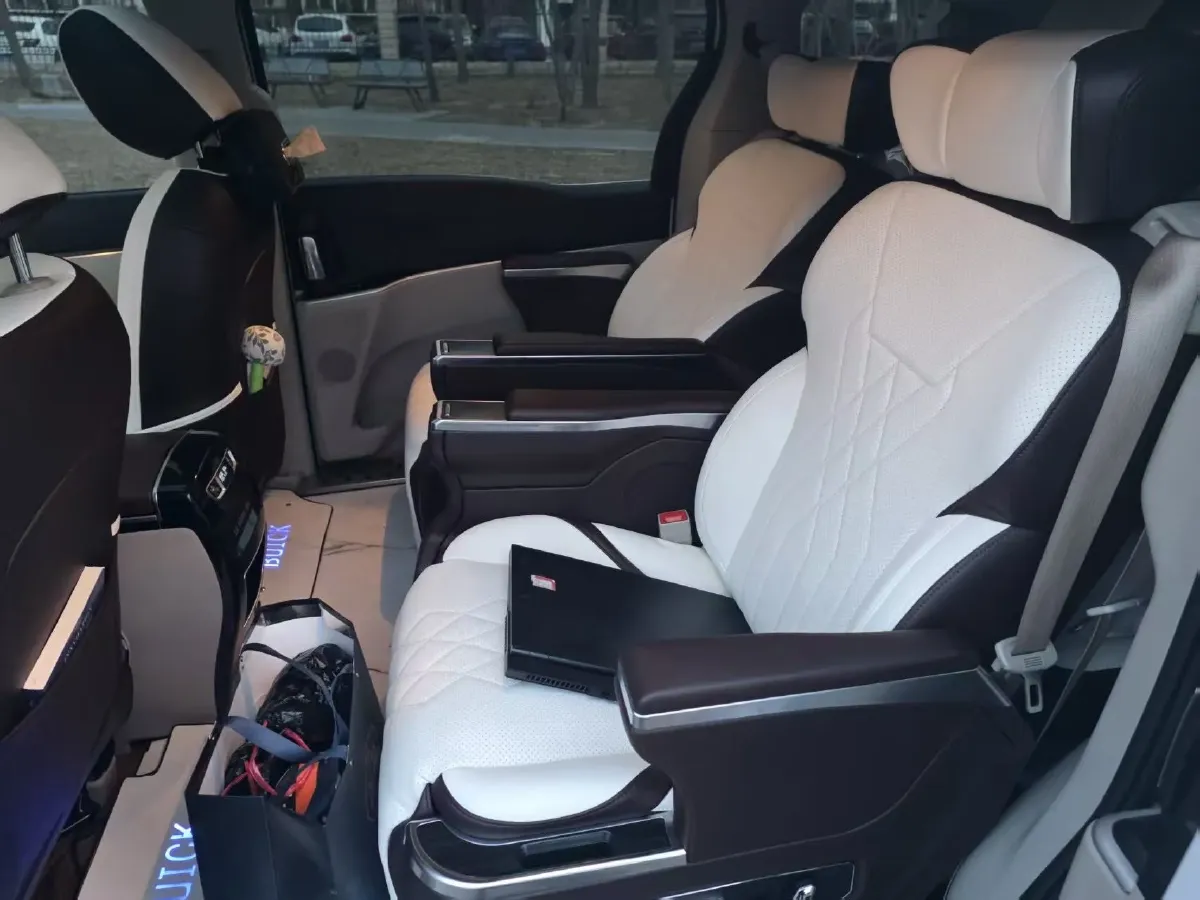 2021 Buick GL8 2.0T 237HP L4 9AT,autocango,china used car exporter,china ev exporter,chinese used car exporter,chinese used ev exporter