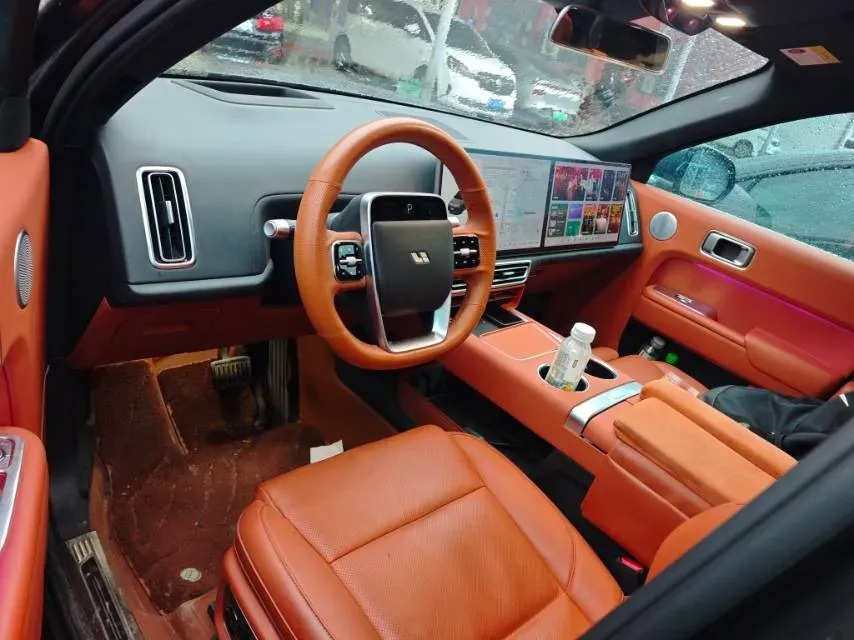 2023 Li L8 Range Extended 154HP REEV 40.9KWH,autocango,china used car exporter,china ev exporter,chinese used car exporter,chinese used ev exporter