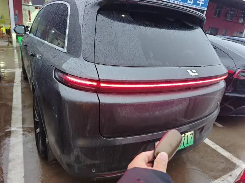 2023 Li L8 Range Extended 154HP REEV 40.9KWH,autocango,china used car exporter,china ev exporter,chinese used car exporter,chinese used ev exporter