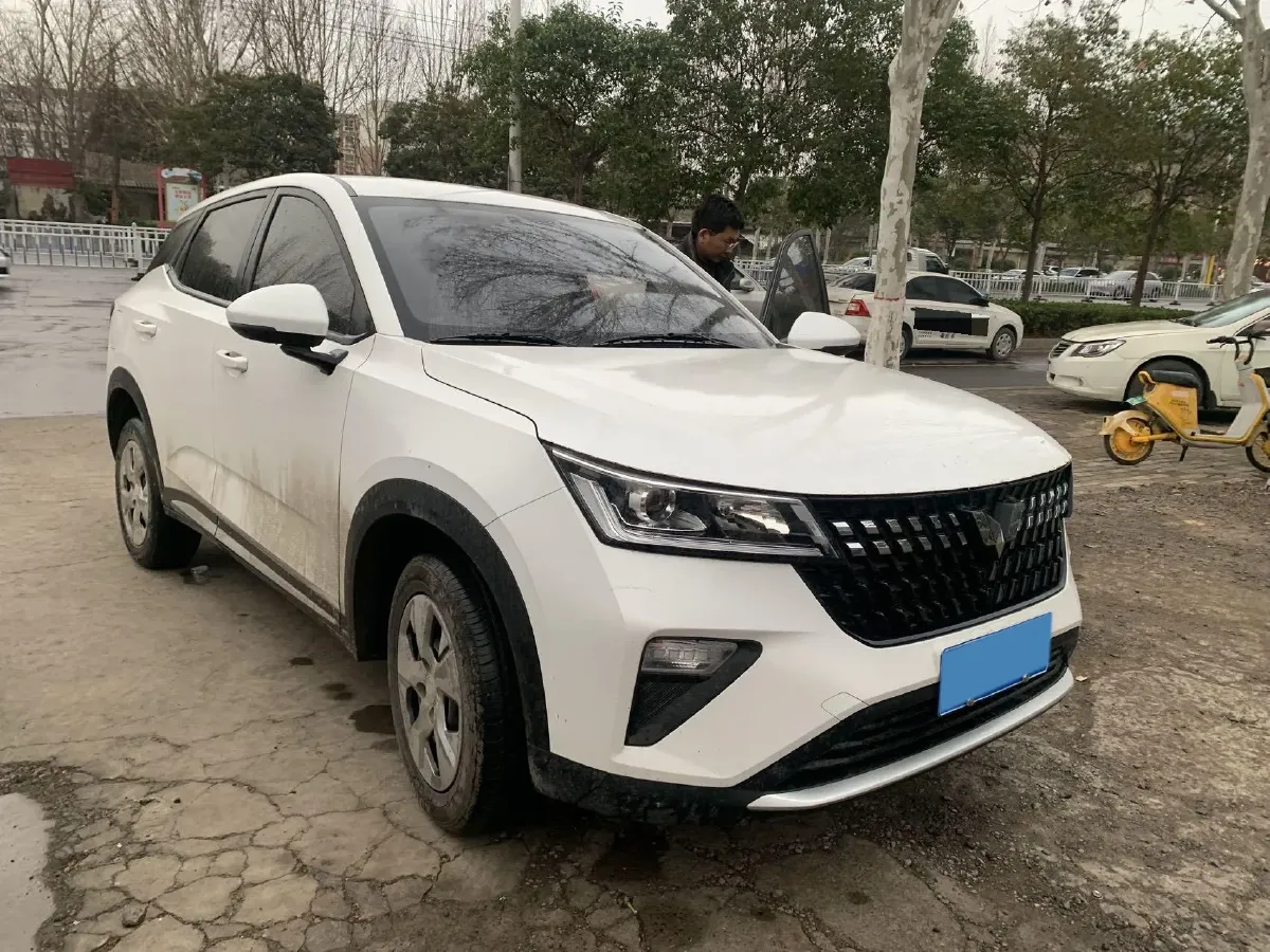 2026 WuLing XingChi 1.5L 99HP L4 6MT,autocango,china used car exporter,china ev exporter,chinese used car exporter,chinese used ev exporter