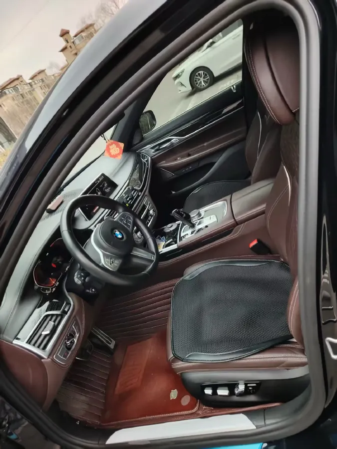 2021 BMW 7 Series 2.0T 265HP L4 8AT,autocango,china used car exporter,china ev exporter,chinese used car exporter,chinese used ev exporter