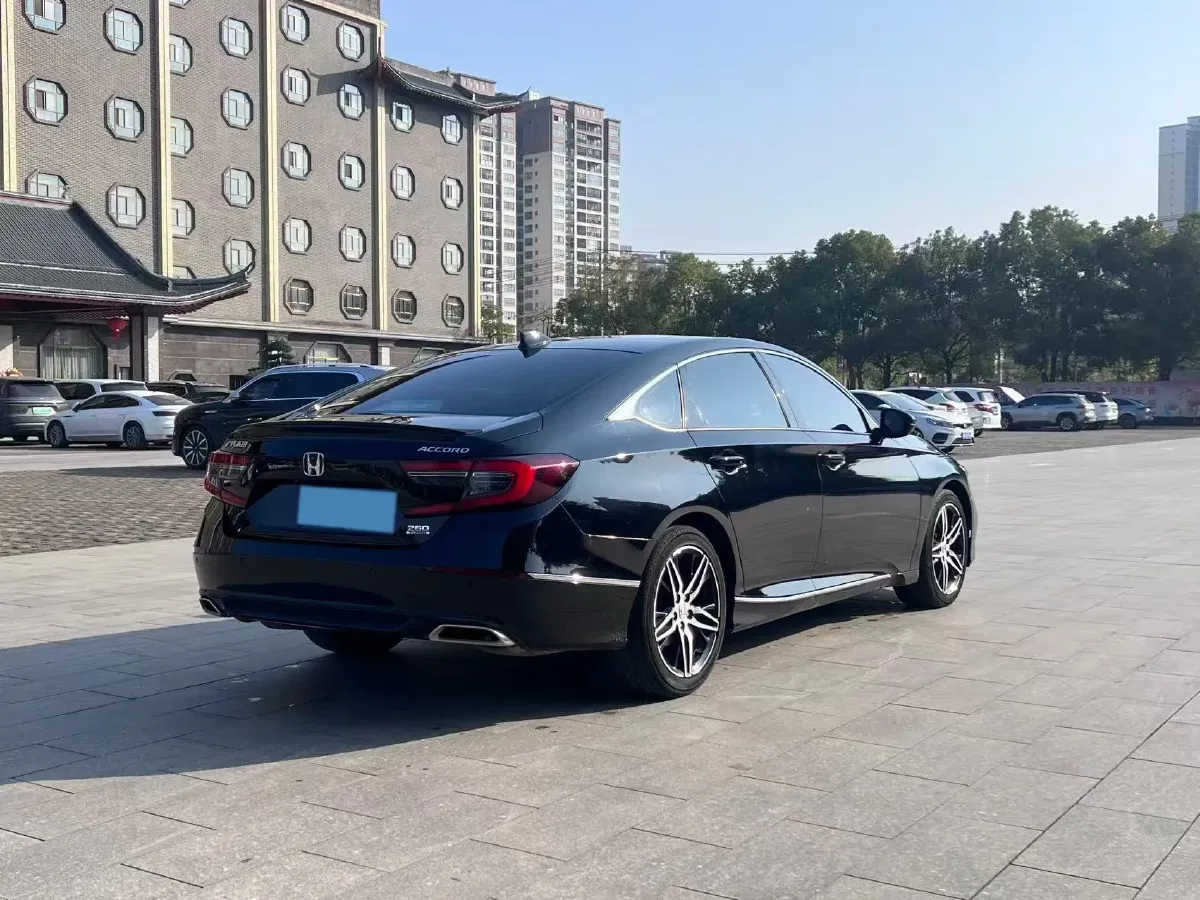 2022 Honda Accord 1.5T 194HP L4 CVT,autocango,china used car exporter,china ev exporter,chinese used car exporter,chinese used ev exporter