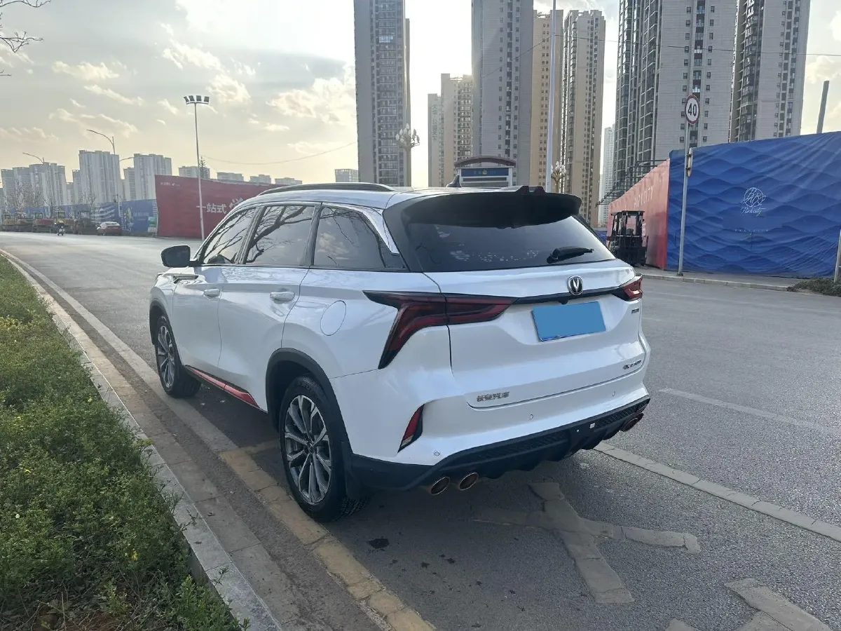 2022 ChangAn CS75 Plus 2.0T 233HP L4 8AT,autocango,china used car exporter,china ev exporter,chinese used car exporter,chinese used ev exporter