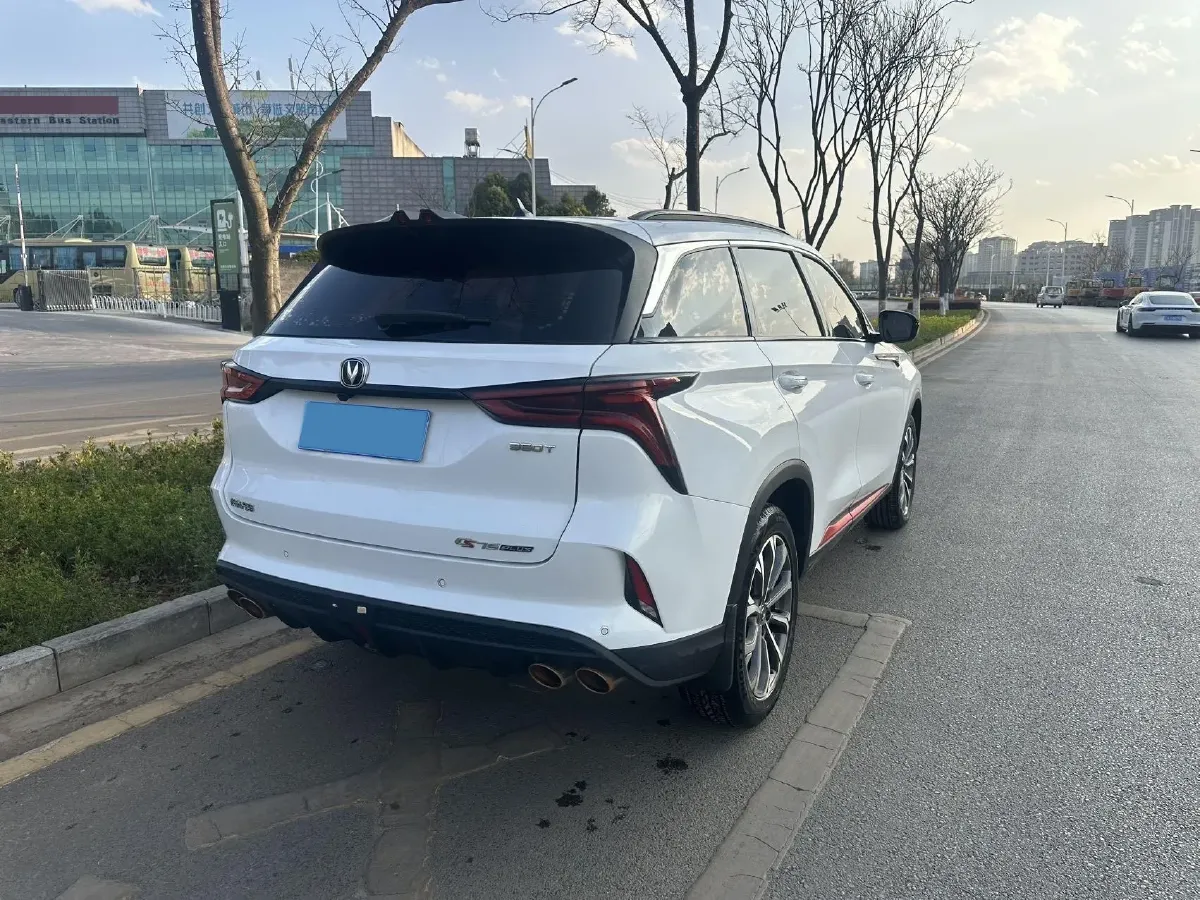 2022 ChangAn CS75 Plus 2.0T 233HP L4 8AT,autocango,china used car exporter,china ev exporter,chinese used car exporter,chinese used ev exporter