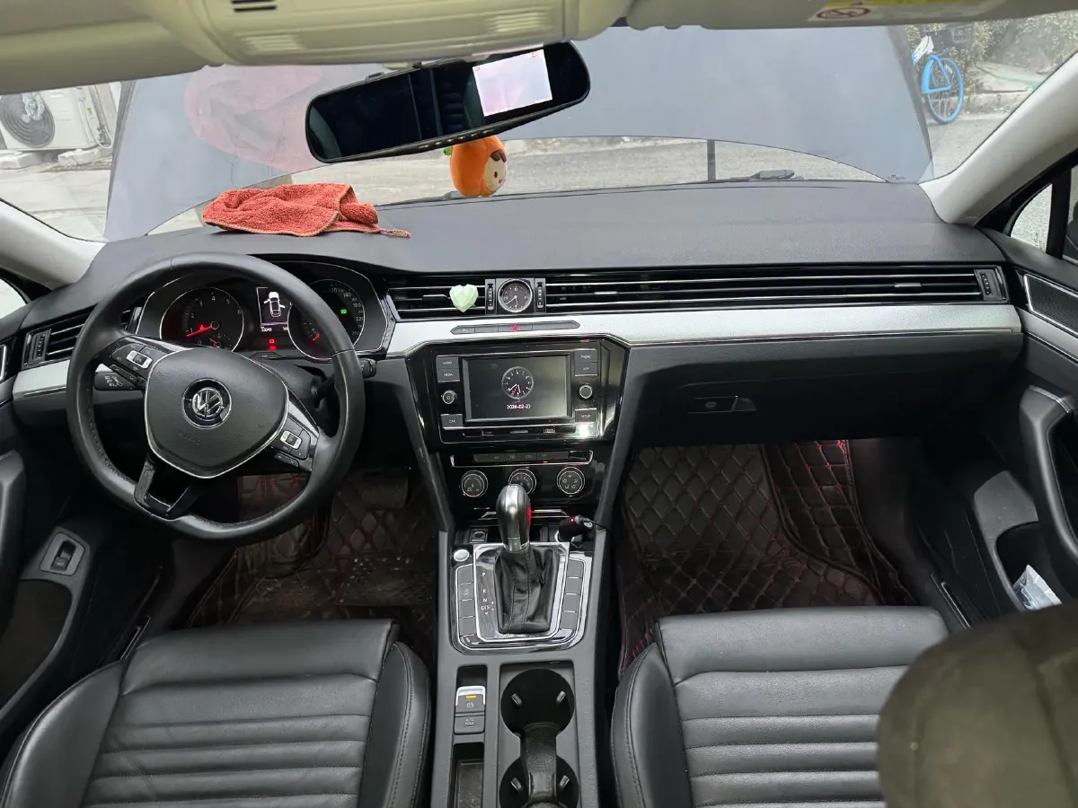 2018 Volkswagen Magotan 1.8T 180HP L4 7DCT,autocango,china used car exporter,china ev exporter,chinese used car exporter,chinese used ev exporter