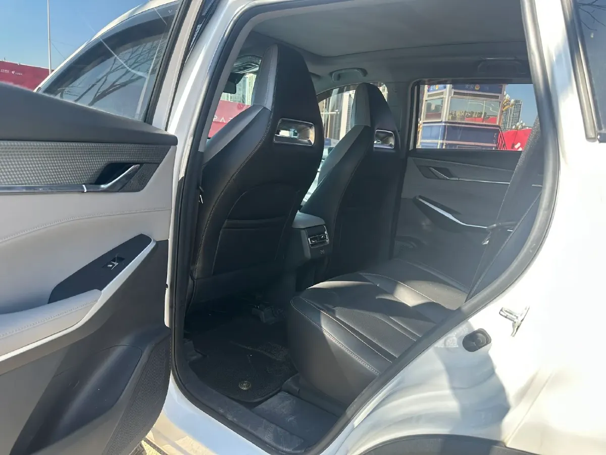 2022 ChangAn CS75 Plus 1.5T 178HP L4 6AT,autocango,china used car exporter,china ev exporter,chinese used car exporter,chinese used ev exporter