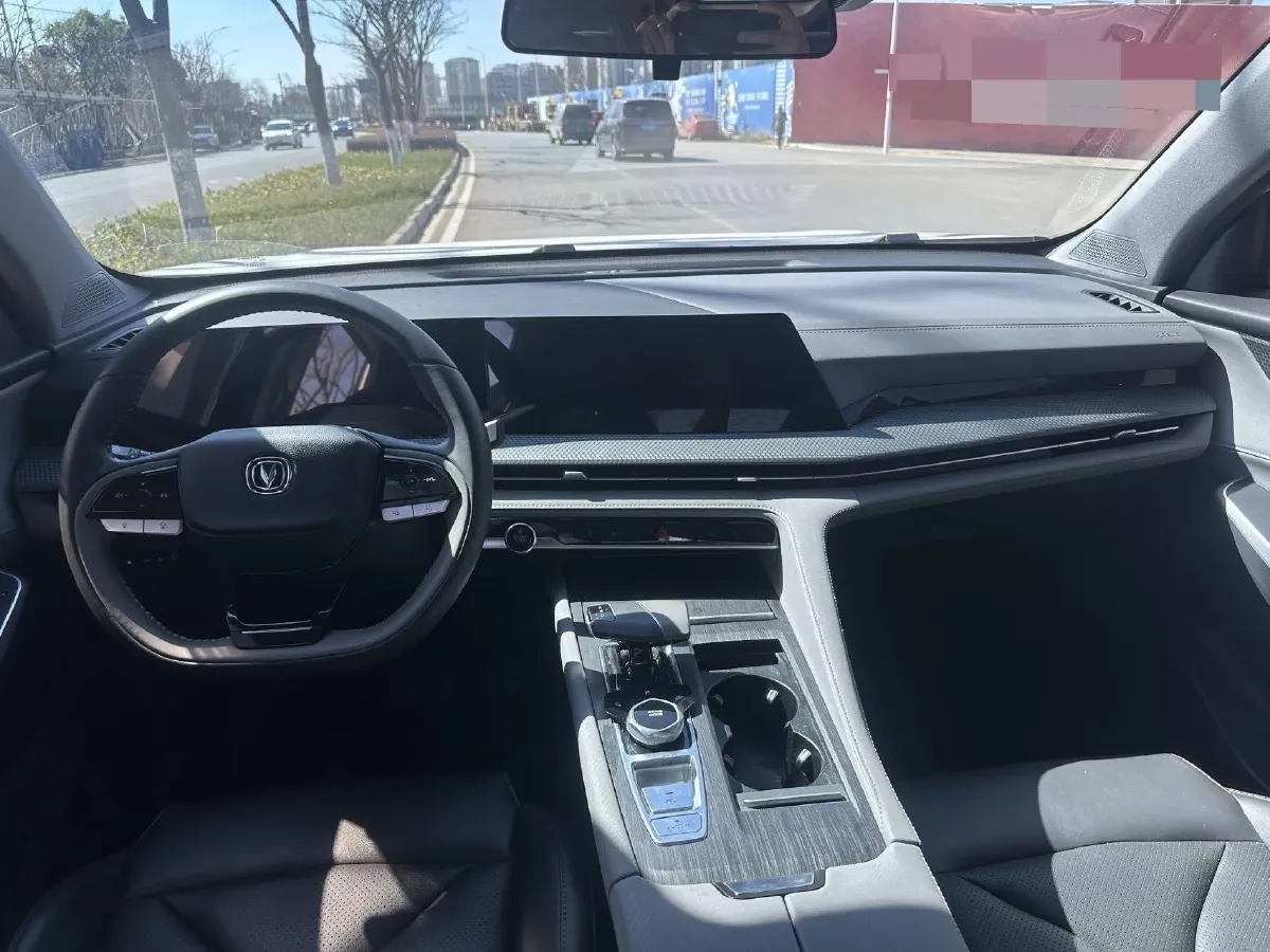 2022 ChangAn CS75 Plus 1.5T 178HP L4 6AT,autocango,china used car exporter,china ev exporter,chinese used car exporter,chinese used ev exporter