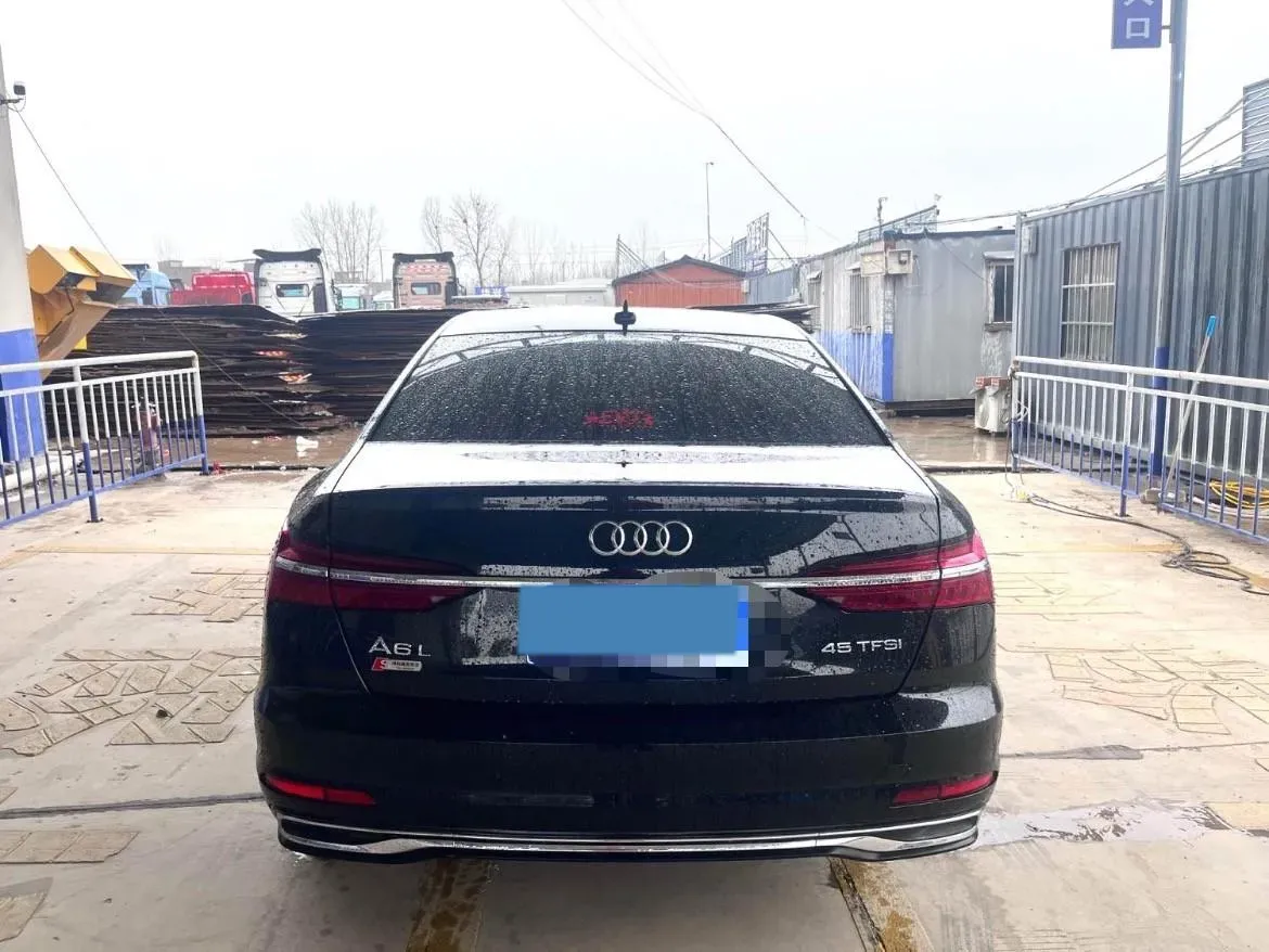 2024 Audi A6L 2.0T 190HP L4 7DCT,autocango,china used car exporter,china ev exporter,chinese used car exporter,chinese used ev exporter