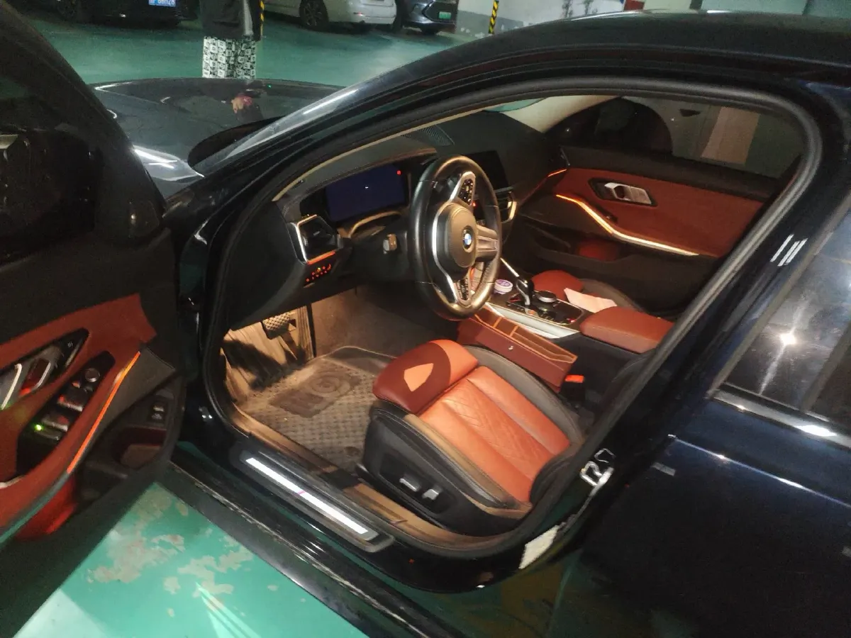 2022 BMW 3 Series 2.0T 184HP L4 8AT,autocango,china used car exporter,china ev exporter,chinese used car exporter,chinese used ev exporter