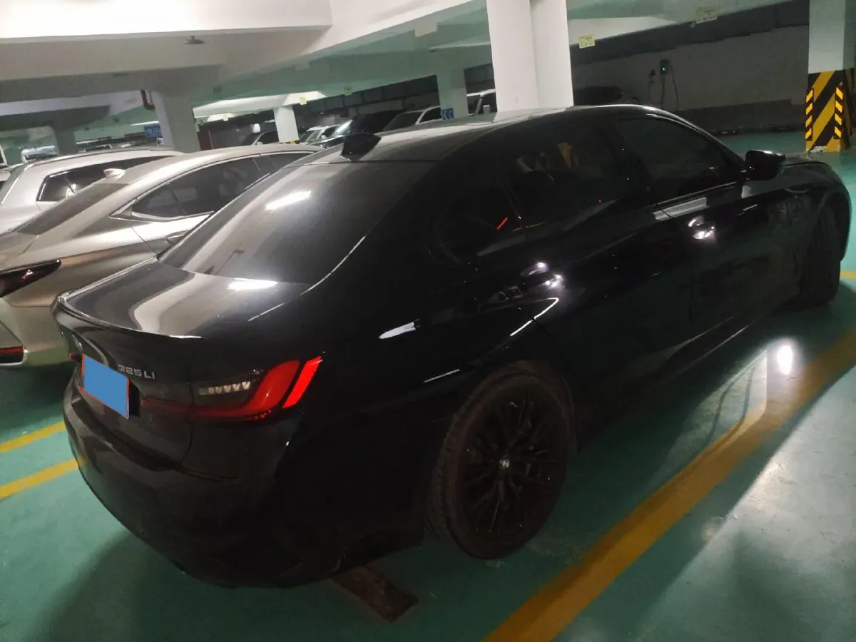 2022 BMW 3 Series 2.0T 184HP L4 8AT,autocango,china used car exporter,china ev exporter,chinese used car exporter,chinese used ev exporter