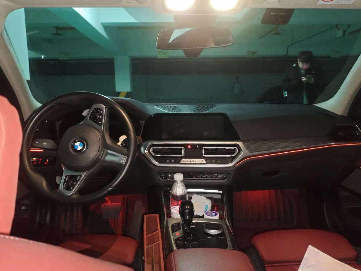 2022 BMW 3 Series 2.0T 184HP L4 8AT,autocango,china used car exporter,china ev exporter,chinese used car exporter,chinese used ev exporter