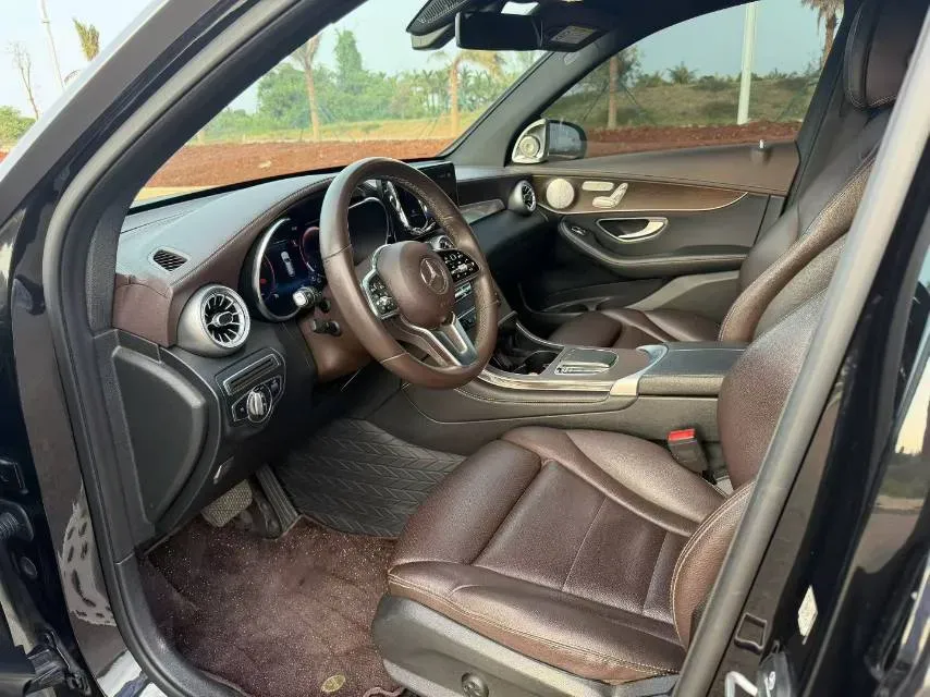 2021 Mercedes-Benz GLC Class 2.0T 197HP L4 9AT,autocango,china used car exporter,china ev exporter,chinese used car exporter,chinese used ev exporter