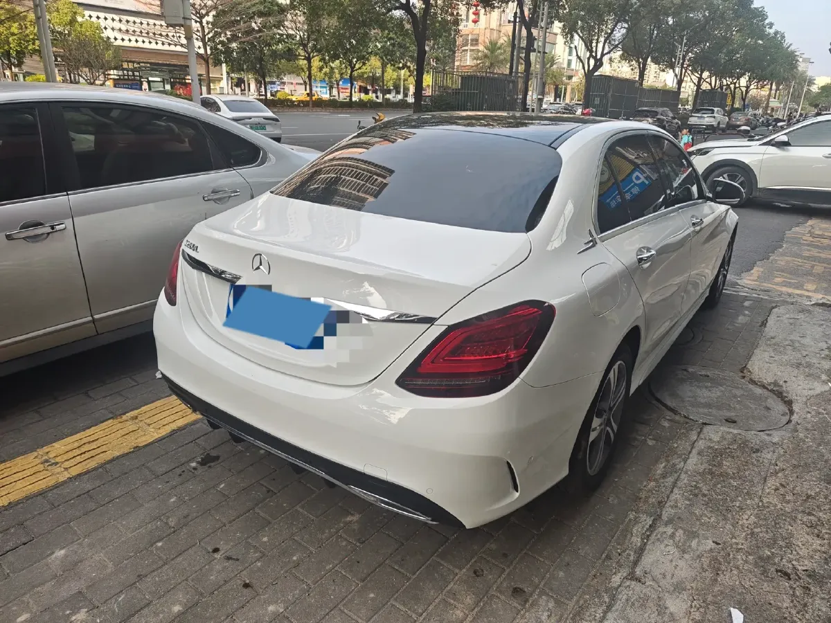 2020 Mercedes-Benz C Class 1.5T 184HP L4 9AT,autocango,china used car exporter,china ev exporter,chinese used car exporter,chinese used ev exporter