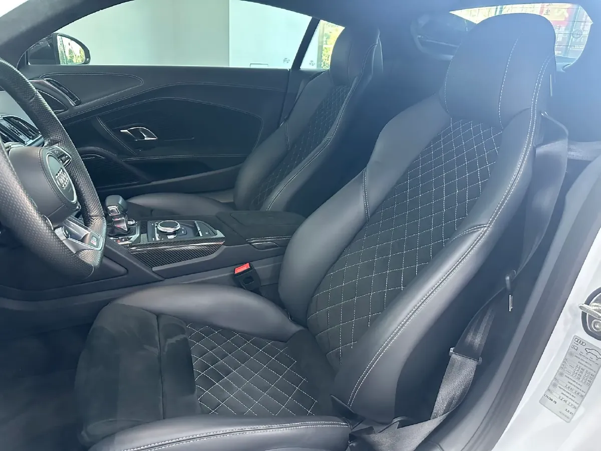 2021 Audi R8 5.2L 620HP V10 7DCT,autocango,china used car exporter,china ev exporter,chinese used car exporter,chinese used ev exporter