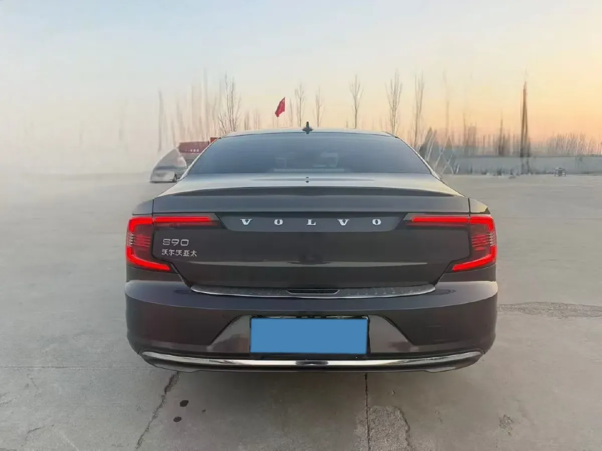 2021 Volvo S90 2.0T 250HP L4 8AT,autocango,china used car exporter,china ev exporter,chinese used car exporter,chinese used ev exporter