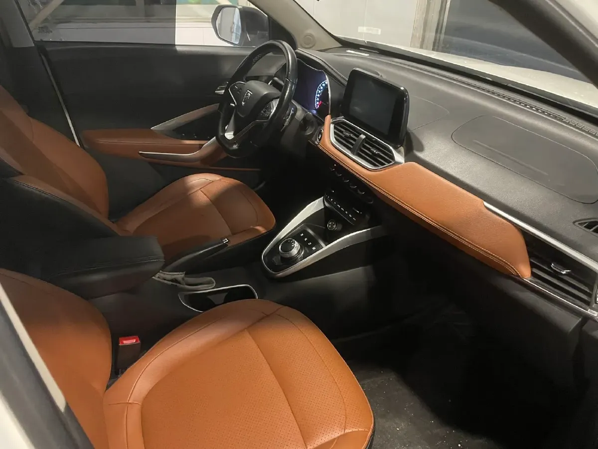 2019 Geely Emgrand GS 1.8L 133HP L4 6MT,autocango,china used car exporter,china ev exporter,chinese used car exporter,chinese used ev exporter