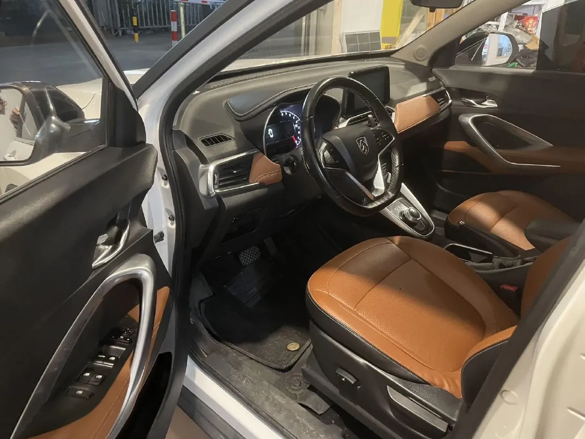 2019 Geely Emgrand GS 1.8L 133HP L4 6MT,autocango,china used car exporter,china ev exporter,chinese used car exporter,chinese used ev exporter