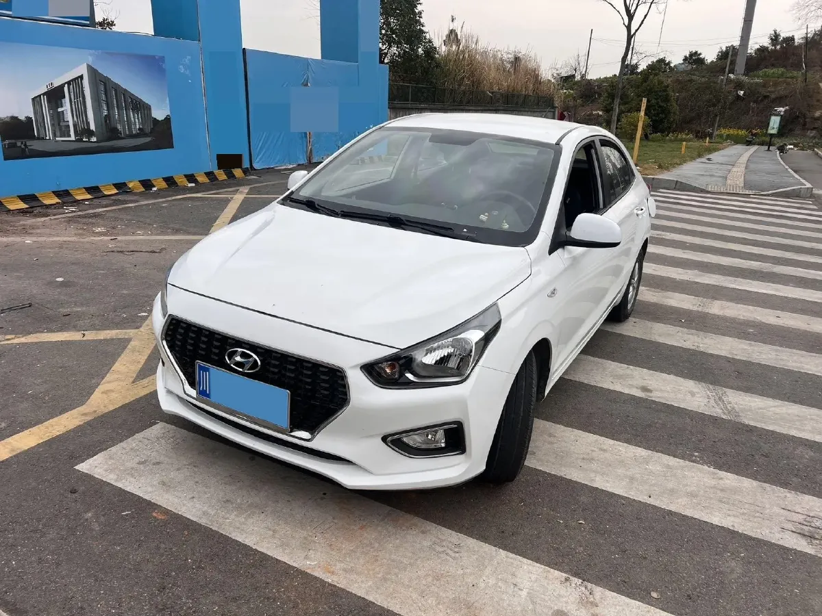 2017 Hyundai Reina 1.4L 95HP L4 5MT,autocango,china used car exporter,china ev exporter,chinese used car exporter,chinese used ev exporter