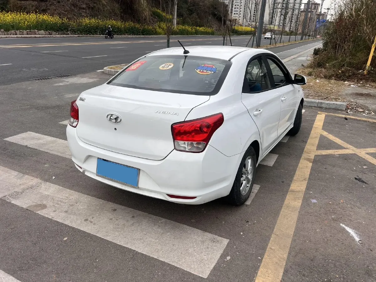 2017 Hyundai Reina 1.4L 95HP L4 5MT,autocango,china used car exporter,china ev exporter,chinese used car exporter,chinese used ev exporter