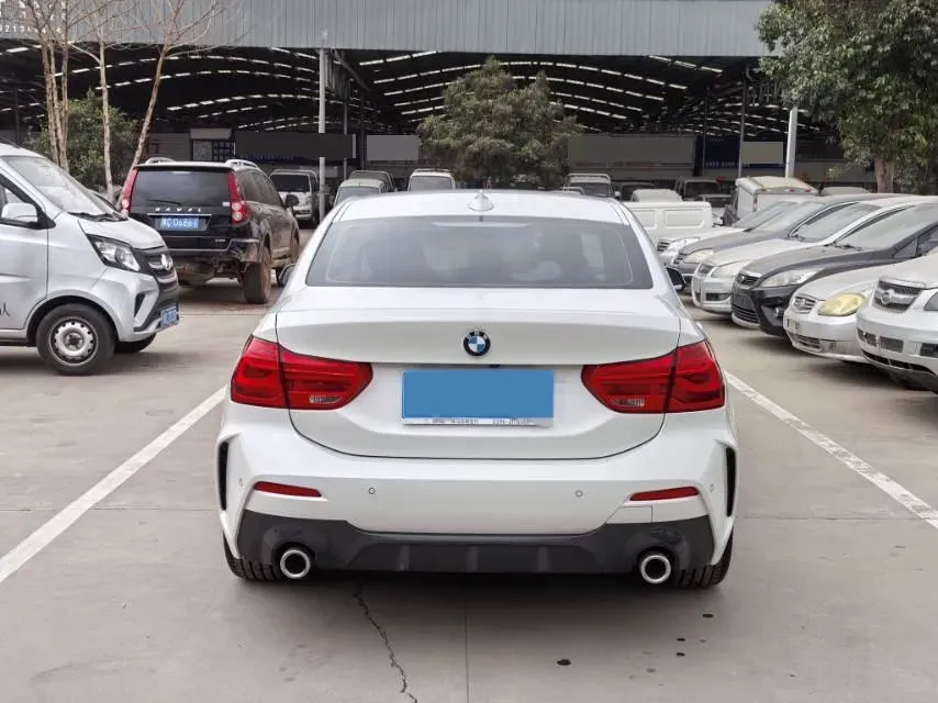2022 BMW 1 Series 1.5T 140HP L3 7DCT,autocango,china used car exporter,china ev exporter,chinese used car exporter,chinese used ev exporter