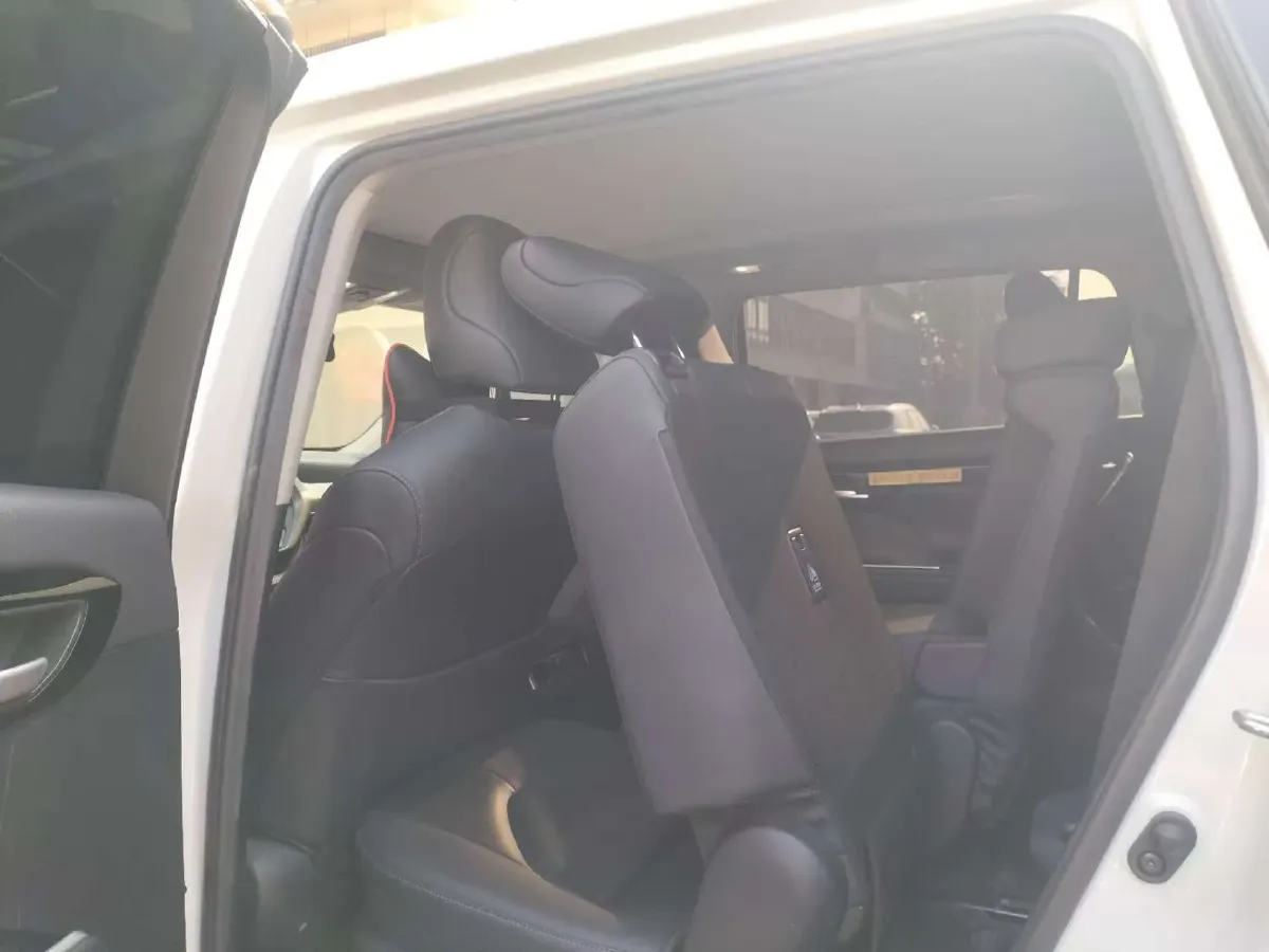 2023 Toyota Highlander 2.5L 189HP L4 E-CVT Hybrid,autocango,china used car exporter,china ev exporter,chinese used car exporter,chinese used ev exporter