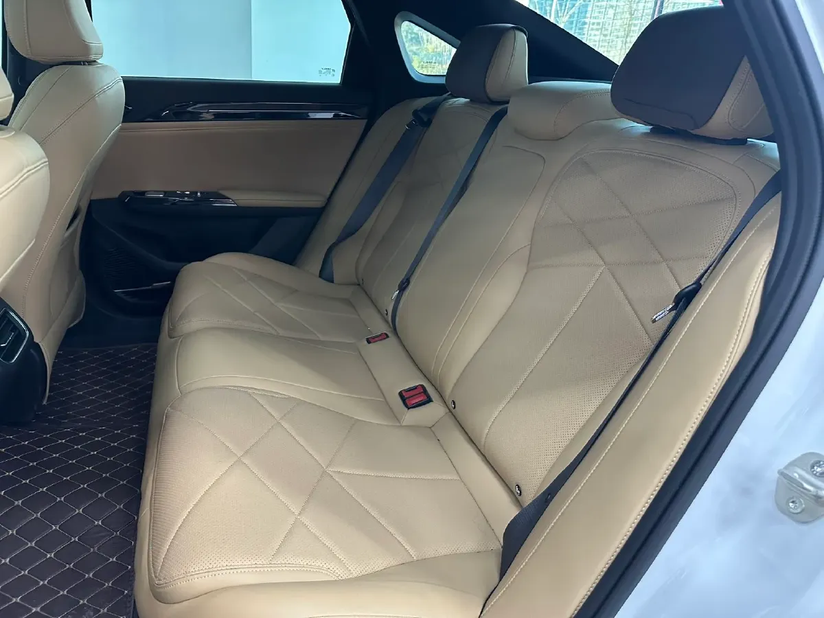 2024 Geely Galaxy L6 1.5T 163HP L4 3DHT PHEV,autocango,china used car exporter,china ev exporter,chinese used car exporter,chinese used ev exporter