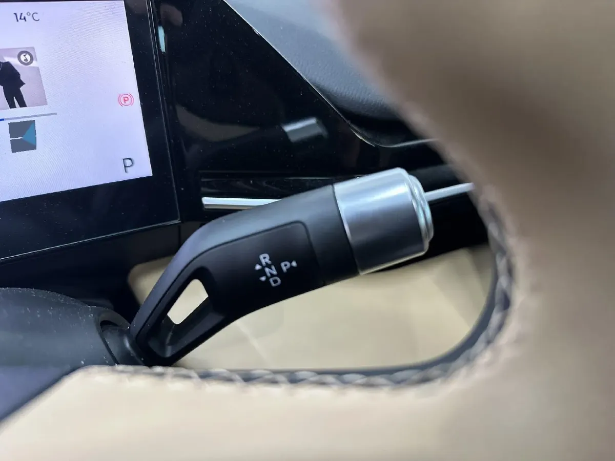 2024 Geely Galaxy L6 1.5T 163HP L4 3DHT PHEV,autocango,china used car exporter,china ev exporter,chinese used car exporter,chinese used ev exporter