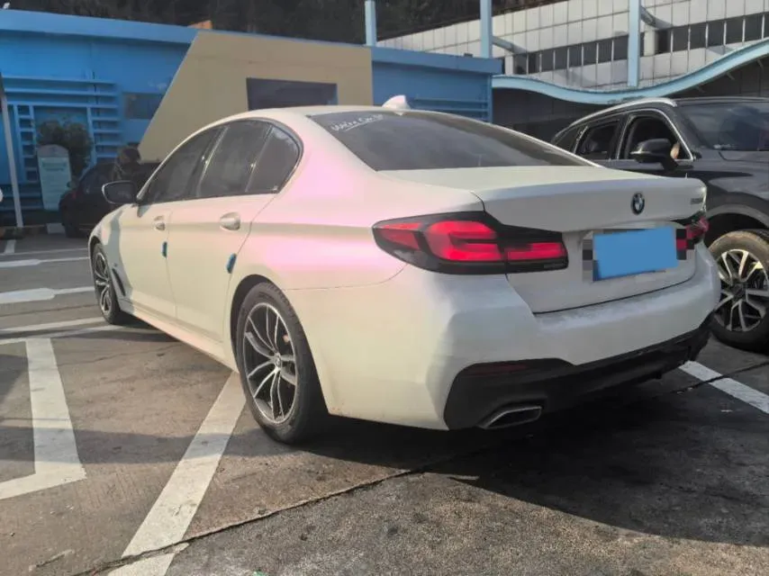 2021 BMW 5 Series 2.0T 184HP L4 8AT,autocango,china used car exporter,china ev exporter,chinese used car exporter,chinese used ev exporter