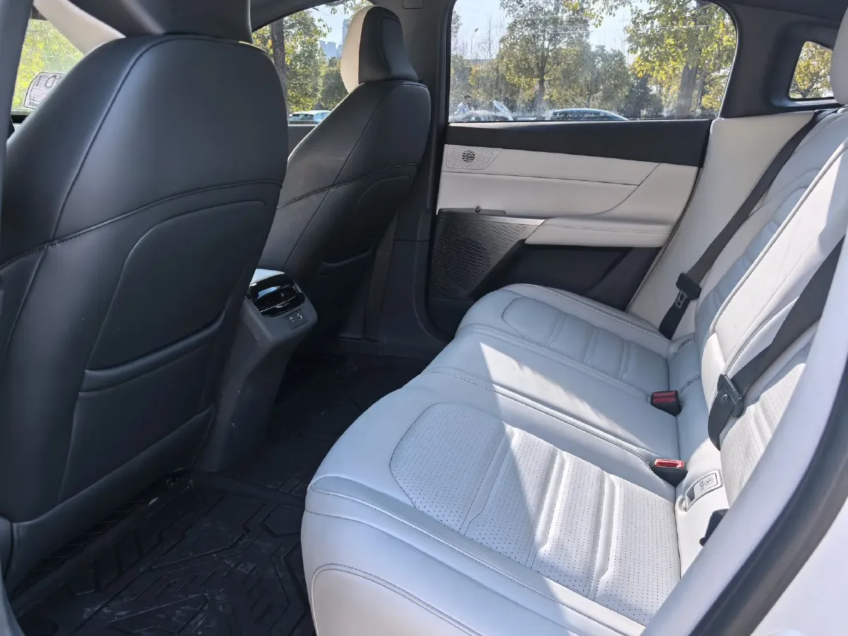 2024 DongFeng eπ eπ007 BEV 56.83KWH,autocango,china used car exporter,china ev exporter,chinese used car exporter,chinese used ev exporter