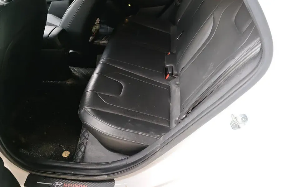 2021 Hyundai Elantra 1.5L 115HP L4 CVT,autocango,china used car exporter,china ev exporter,chinese used car exporter,chinese used ev exporter