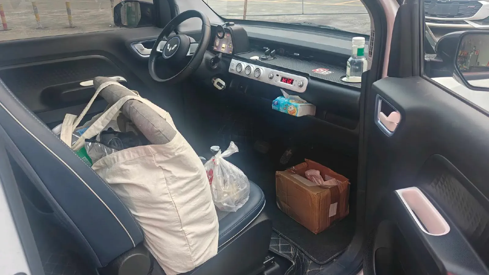 2022 WuLing HongGuang MINI EV BEV 17.3KWH,autocango,china used car exporter,china ev exporter,chinese used car exporter,chinese used ev exporter