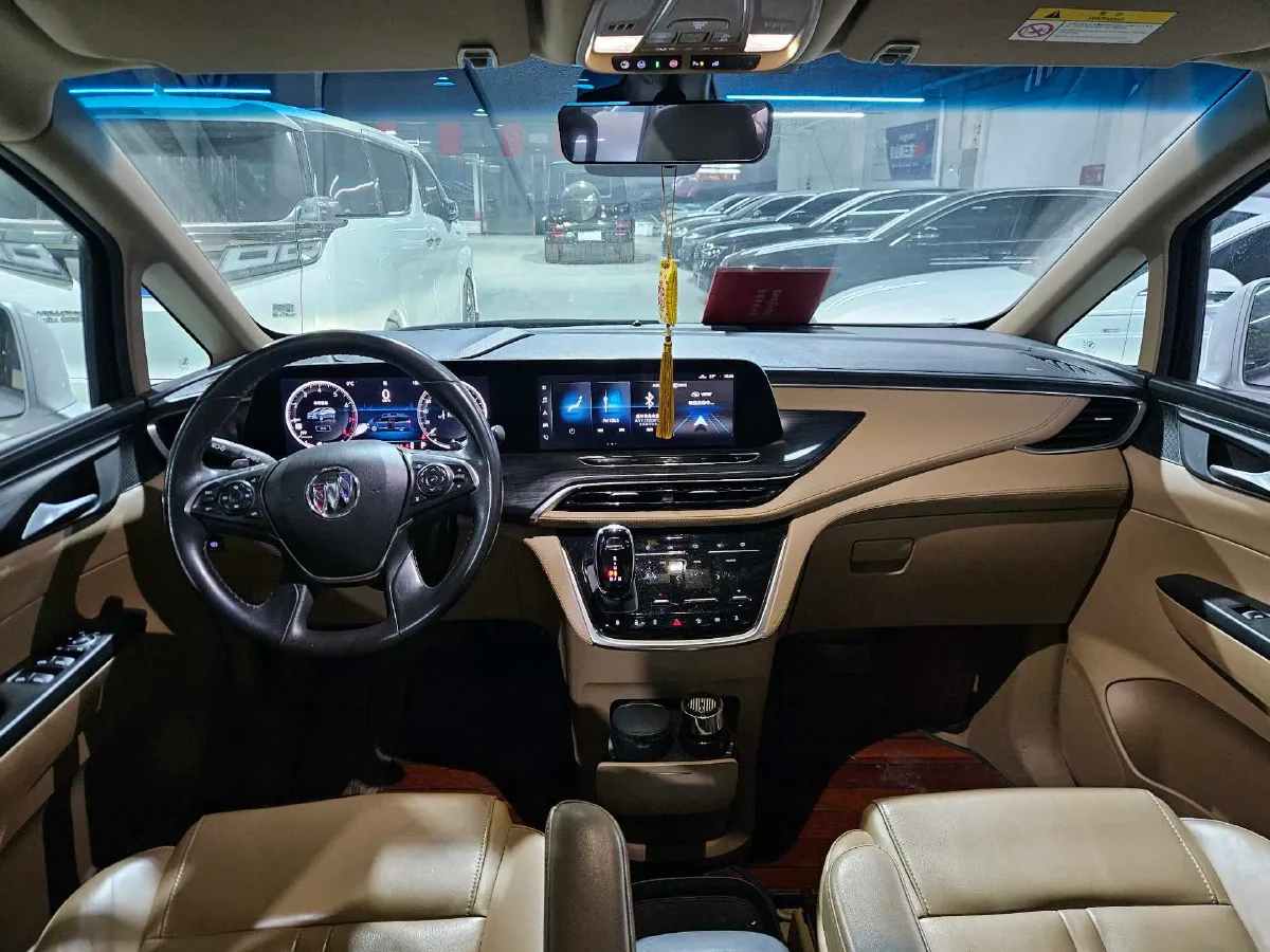 2021 Buick GL8 2.0T 237HP L4 9AT,autocango,china used car exporter,china ev exporter,chinese used car exporter,chinese used ev exporter