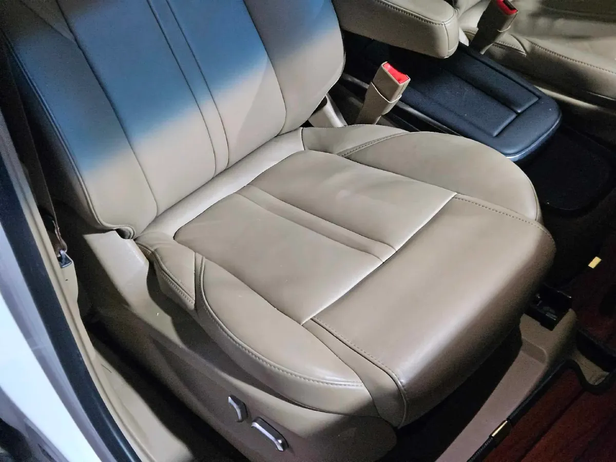 2021 Buick GL8 2.0T 237HP L4 9AT,autocango,china used car exporter,china ev exporter,chinese used car exporter,chinese used ev exporter