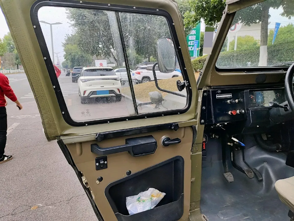 2016 BAW Battle Flag 2.0L 102HP L4 5MT,autocango,china used car exporter,china ev exporter,chinese used car exporter,chinese used ev exporter