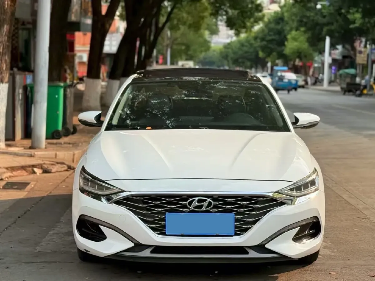 2019 Hyundai La Festa 1.6T 190HP L4 7DCT,autocango,china used car exporter,china ev exporter,chinese used car exporter,chinese used ev exporter