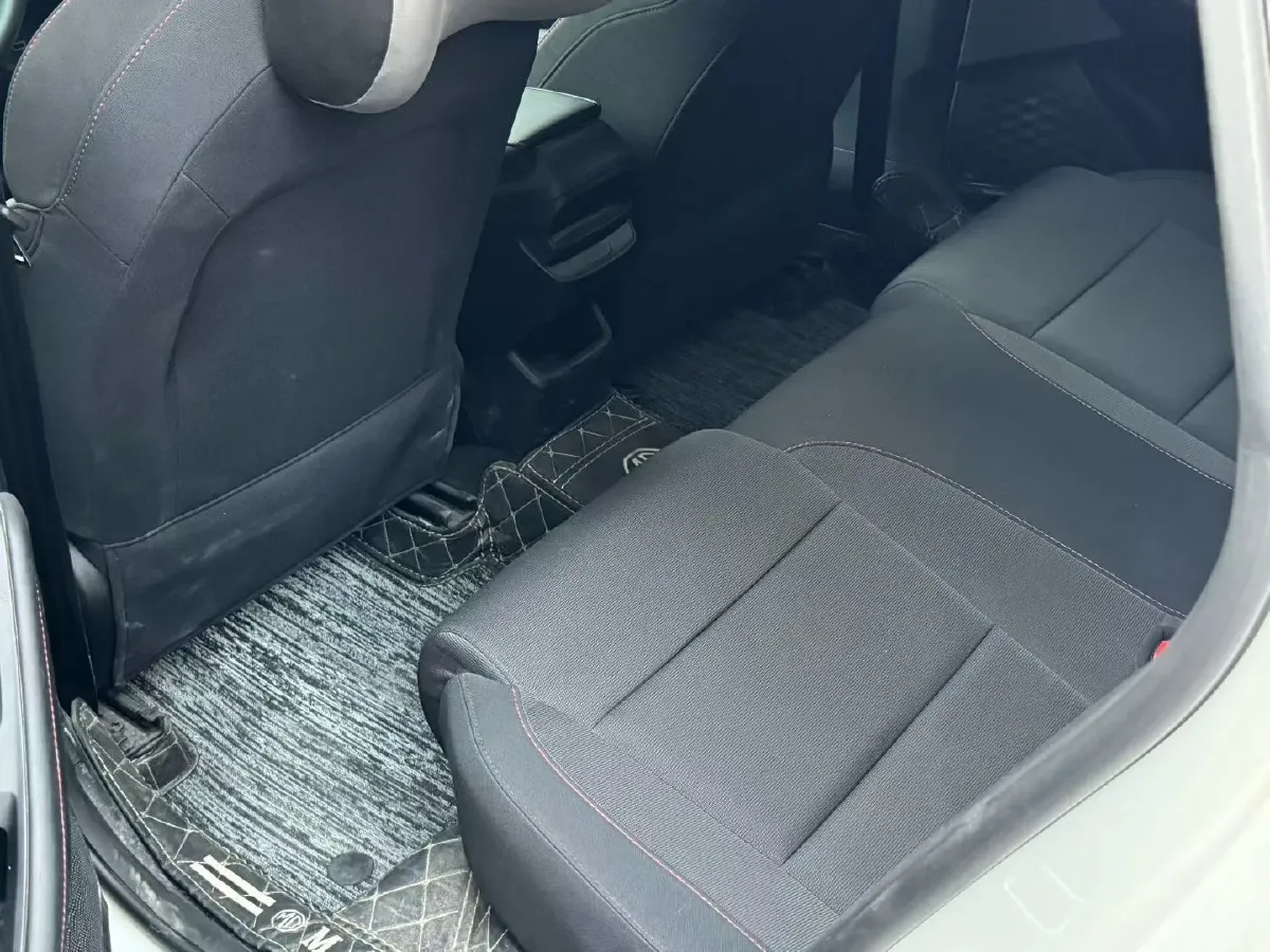 2023 MG 5 1.5L 129HP L4 5MT,autocango,china used car exporter,china ev exporter,chinese used car exporter,chinese used ev exporter