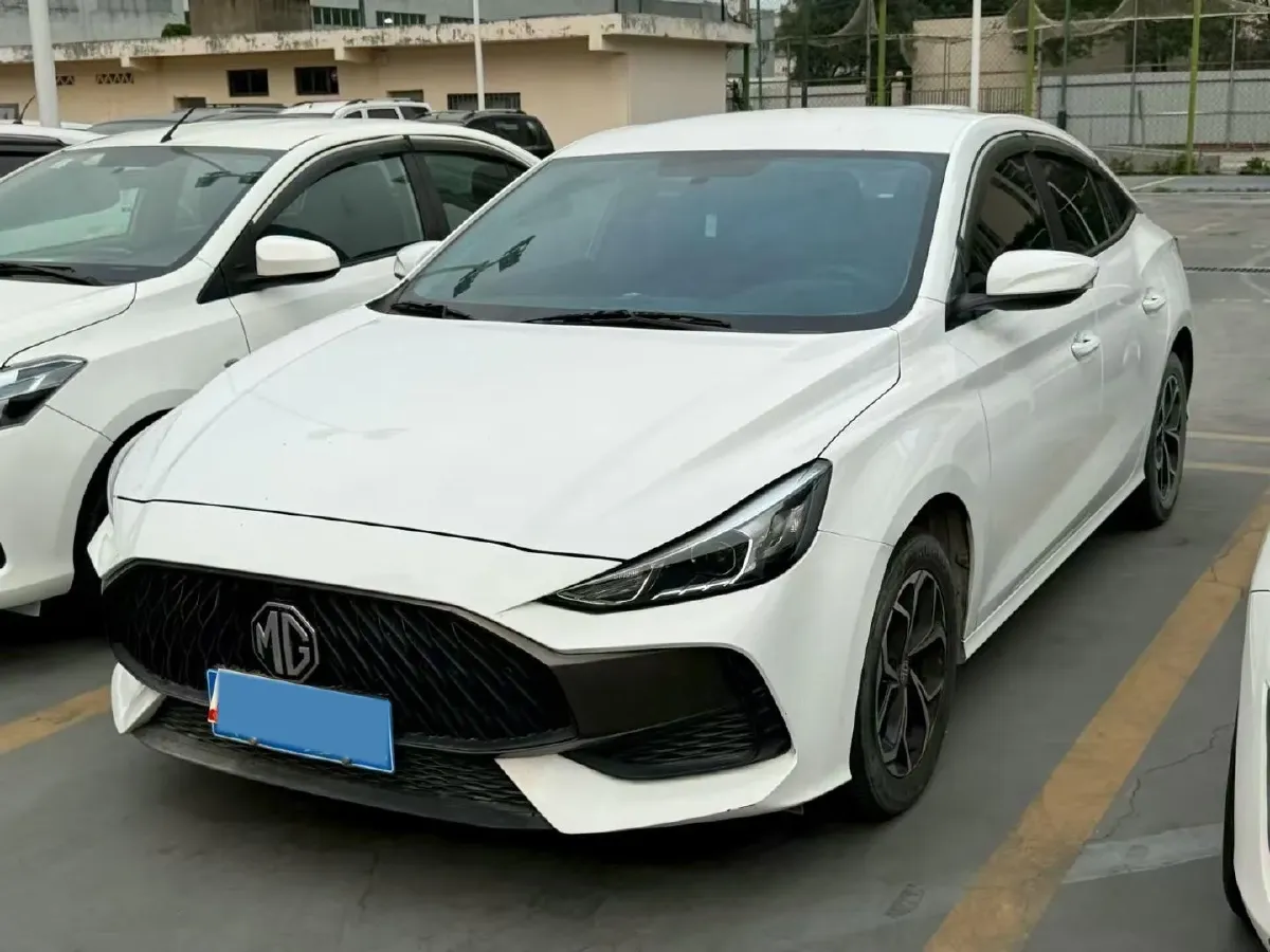 2023 MG 5 1.5L 129HP L4 5MT,autocango,china used car exporter,china ev exporter,chinese used car exporter,chinese used ev exporter