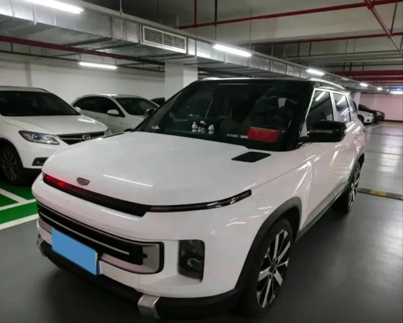 2023 Geely ICON 1.5T 181HP L4 7DCT,autocango,china used car exporter,china ev exporter,chinese used car exporter,chinese used ev exporter