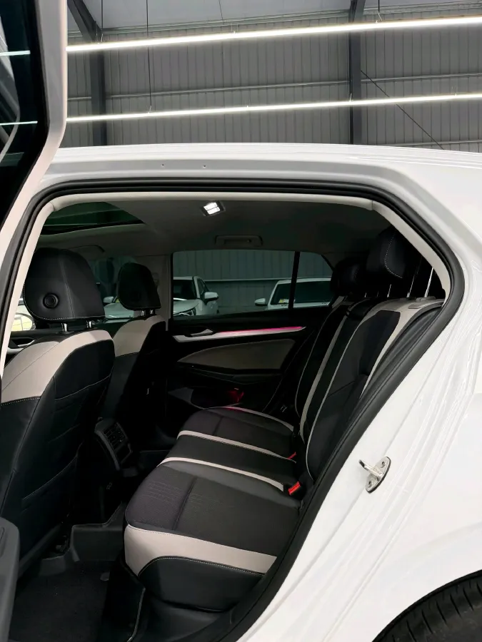 2023 Volkswagen Golf 1.4T 150HP L4 7DCT,autocango,china used car exporter,china ev exporter,chinese used car exporter,chinese used ev exporter