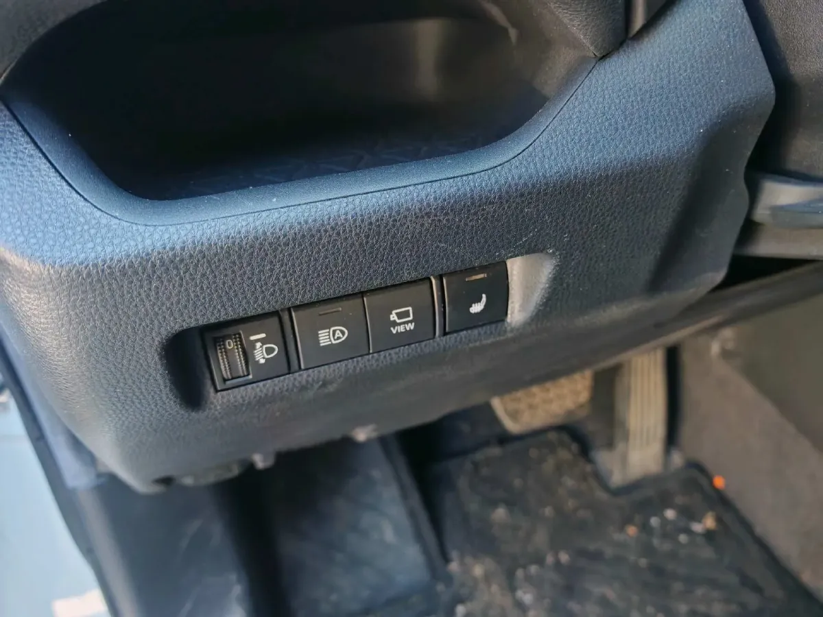 2022 Toyota RAV4 2.0L 171HP L4 CVT,autocango,china used car exporter,china ev exporter,chinese used car exporter,chinese used ev exporter