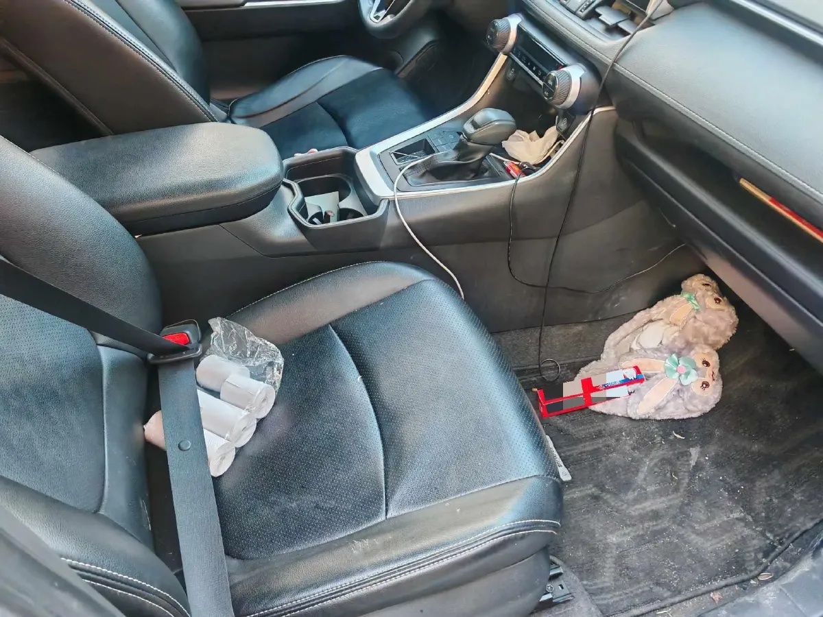 2022 Toyota RAV4 2.0L 171HP L4 CVT,autocango,china used car exporter,china ev exporter,chinese used car exporter,chinese used ev exporter